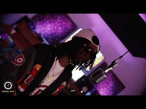 P Guapo "Lets Run It" (Royal Aux Live Performance)