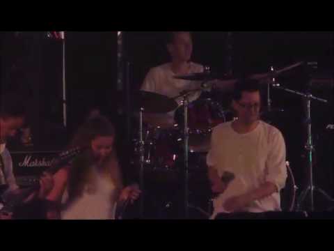 Zieuwent Live! 2016 cover van Mercy van Triggerfinger