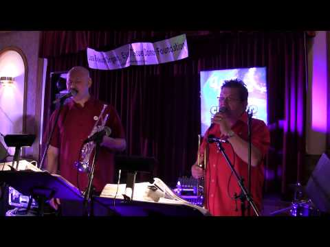 Lenny Gomulka & The Chicago Push (2014) - Kiss Me I'm Polish