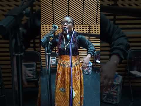 Mon cœur à tant vacillé par Bernadette Alengila. cathédrale d'Evry .