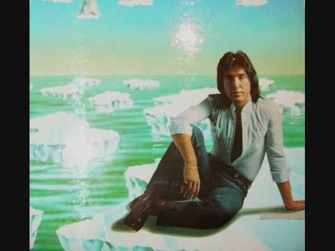 Leon Berger sings SARAH