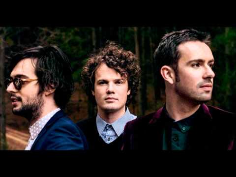 download lagu mp3 mp4 Lied Follow The Sun, download lagu Lied Follow The Sun gratis, unduh video klip Lied Follow The Sun