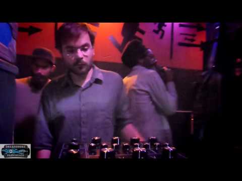 JAH MARSHALL SOUNDSYSTEM ras iyiapo - dub positive pt4 @ de vinger 29-10-2016