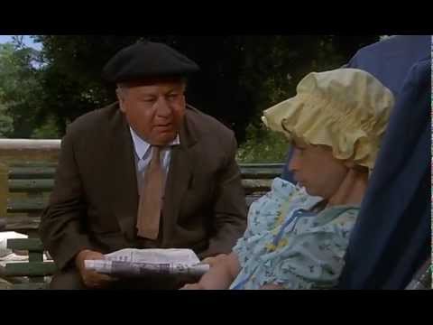 Марианджелла с дочкой  — Фантоцци уходит на пенсию [1988]