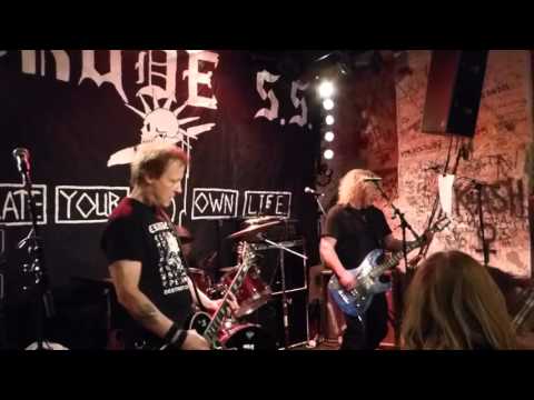 Crude SS  - Live@Kafé 44