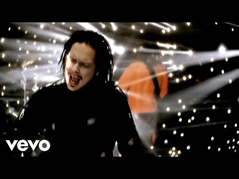 Korn – Freak On a Leash