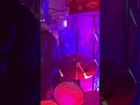 Bad- lioness ft Slickartie performance