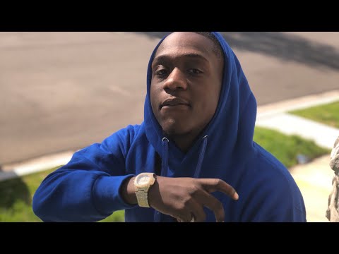 Moe Bands Feat Famous Stash-Jiggy (Official Audio)