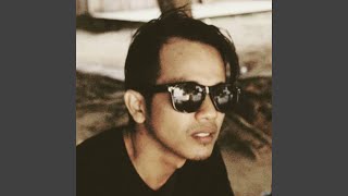 Download lagu Sujud mp3 Download lagu Sujud mp3