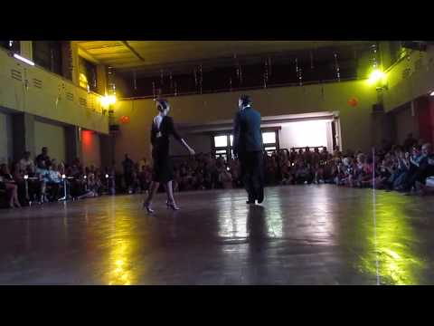  Fausto Carpino  and  Stephanie Fesneau  are  dancing  to  the  vals  "  Loca de Amor  "  by  Rodolfo Biagi  in  2019