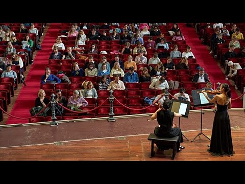 Video Thumbnail: Amsterdam: Live-Klassik hilft Studierenden bei der Konzentration in der Prüfungsphase