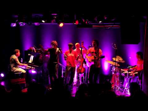 Los Caparos & Leonid Ptashka - CCCP.mov