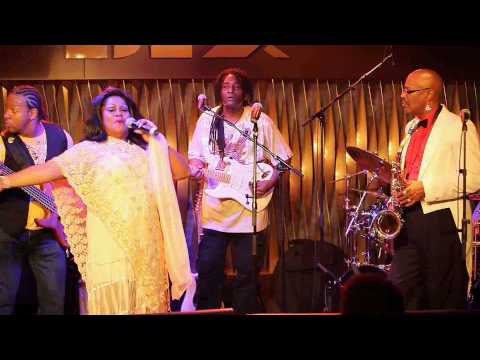 "Been So Long" (Anita Baker) - Harriet Lewis Family & Sir Waldo Weathers at the BIX