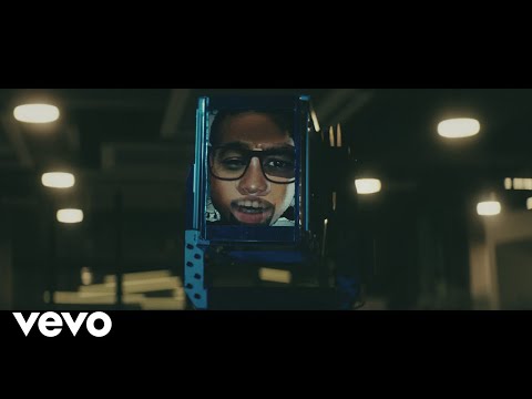 Trending Tropics - Elintelné ft. Wiso G