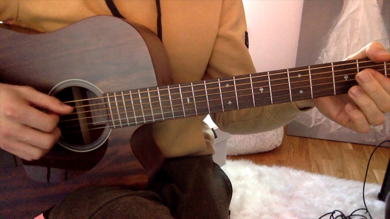 Roberto Barlocci playing the My Heart Will Go On Titanic theme as a fingerstyle MelodyChords arrangement on solo guitar