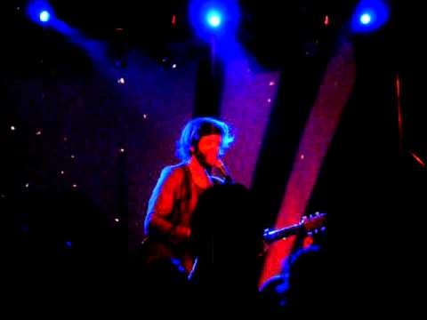 DENTE live @ New Age club - Baby Building