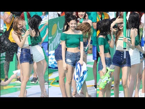 180721 물맞는 블랙핑크(BLACKPINK) 리사 제니 (Lisa & Jennie) 4K 직캠 by 비몽