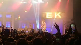 Emis Killa - Donald Trump live @Fabrique (MI)
