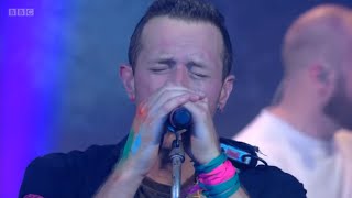 Coldplay - Magic &amp; Christmas Lights (Live At BBC Radio 2 In Concert 2021)