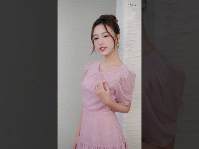 EH10X552 - Đầm tơ vân hoa kẻ kim tuyến