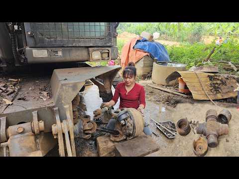The joint bearing was broken, and the girl replaced it very quickly and efficiently