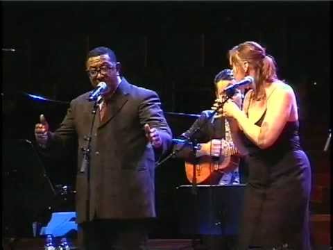 "ESAKI TA UN KANSION" (Oswin "Chin" Behilia and Francien van Tuinen)