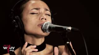 Jones - "Melt" (Live at WFUV)