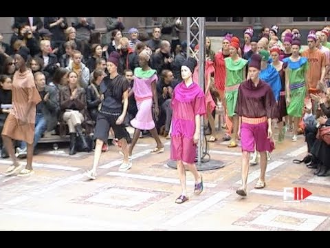 ZUCCA Spring Summer 2002 Paris - Fashion Channel