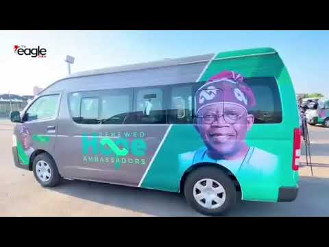 Alt Text: A detailed cross-section diagram of a modern car engine, highlighting key components like pistons and valves. Im...