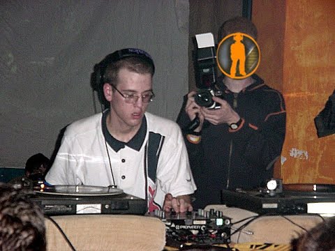 Midlow b2b Skeam - Est FM 98.6 - 60 Hz - 2001.04.04.