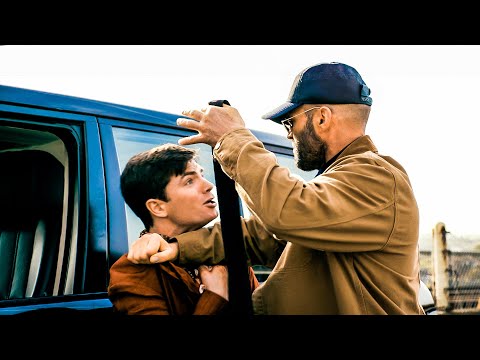 Thugs Try to Eliminate this Weak Old Man, Unaware He is a Former Elite ASSASSIN