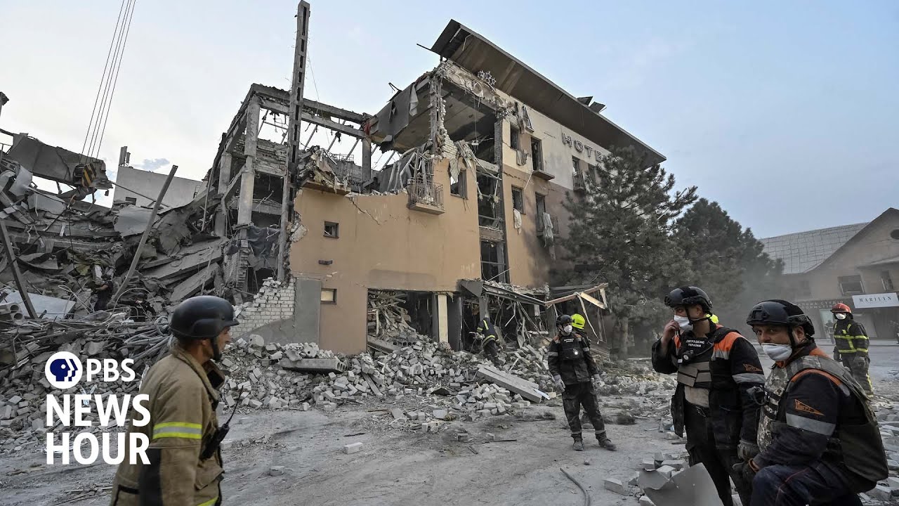 News Wrap: Russian missile strikes Zelenskyy's hometown