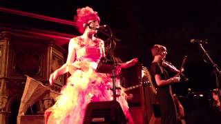 Gabby Young & Other Animals - in Your Head