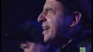 Flying High live music concert by Paul Collins Beat (legendary acoustic singer songwriter)