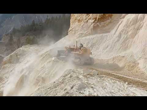 New update today/03/April/22/Land slide at #zojilapass 😱 B.R.O team Road clearance #zojilapass