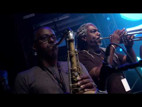 BUNJI GARLIN LIVE PERFORMANCE AT ALL DAY IN 2017