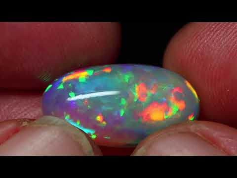 8.00 cts – Top Class Vivid Galaxy Pattern Full Color Spectrum Transparent Crystal Welo Opal!