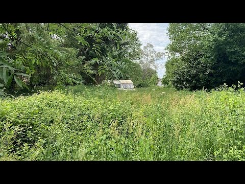 Escape to the not quite a Chateau