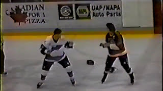Scott Parker vs Rocky Thompson WHL Dec 10/96