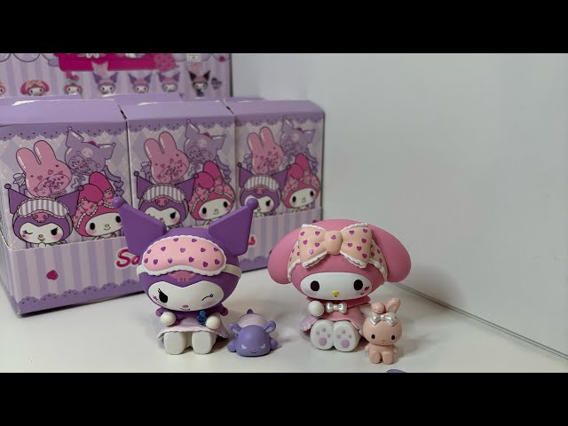 مجسم كورومي - دمية