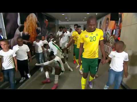 Ndidi and Moses Simon accidentally tripped while walking out for Nigeria vs South Africa 🤣🇳🇬