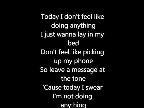 download lagu mp3 mp4 Lirik Lazy Song, download lagu Lirik Lazy Song gratis, unduh video klip Lirik Lazy Song