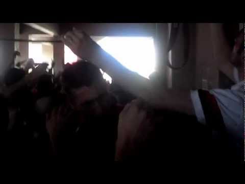 Assim um Guerreiro Xavante chega ao trabalho