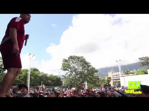 Pandesousa - La Mama De Mi Virgen [En Vivo] #RLF3