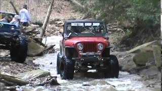 preview picture of video 'Jeeps Crawling in the Creek Bed in Wellsville 5-3-2014'
