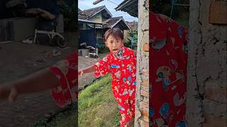 Download lagu woy kaget 😱😂 #funny #trendingshorts mp3