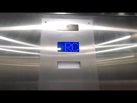 EPIC MOTOR!! ThyssenKrupp Hydraulic Elevator at Uniqlo, CF Carrefour Laval - Laval QC