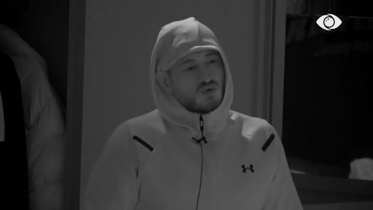 “Më thuaj nuk të pëlqej fare…”/ Xumi për Eglin dhe Gjestin: Ngela, po i shoh aty puçi puçi