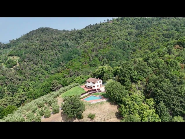 MASSA E COZZILE, CASOLARE CON PISCINA E PANORAMA MOZZAFIATO