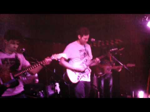 Chad Vangaalen Molten Light Live @ Captains rest Glasgow 18th august 2011